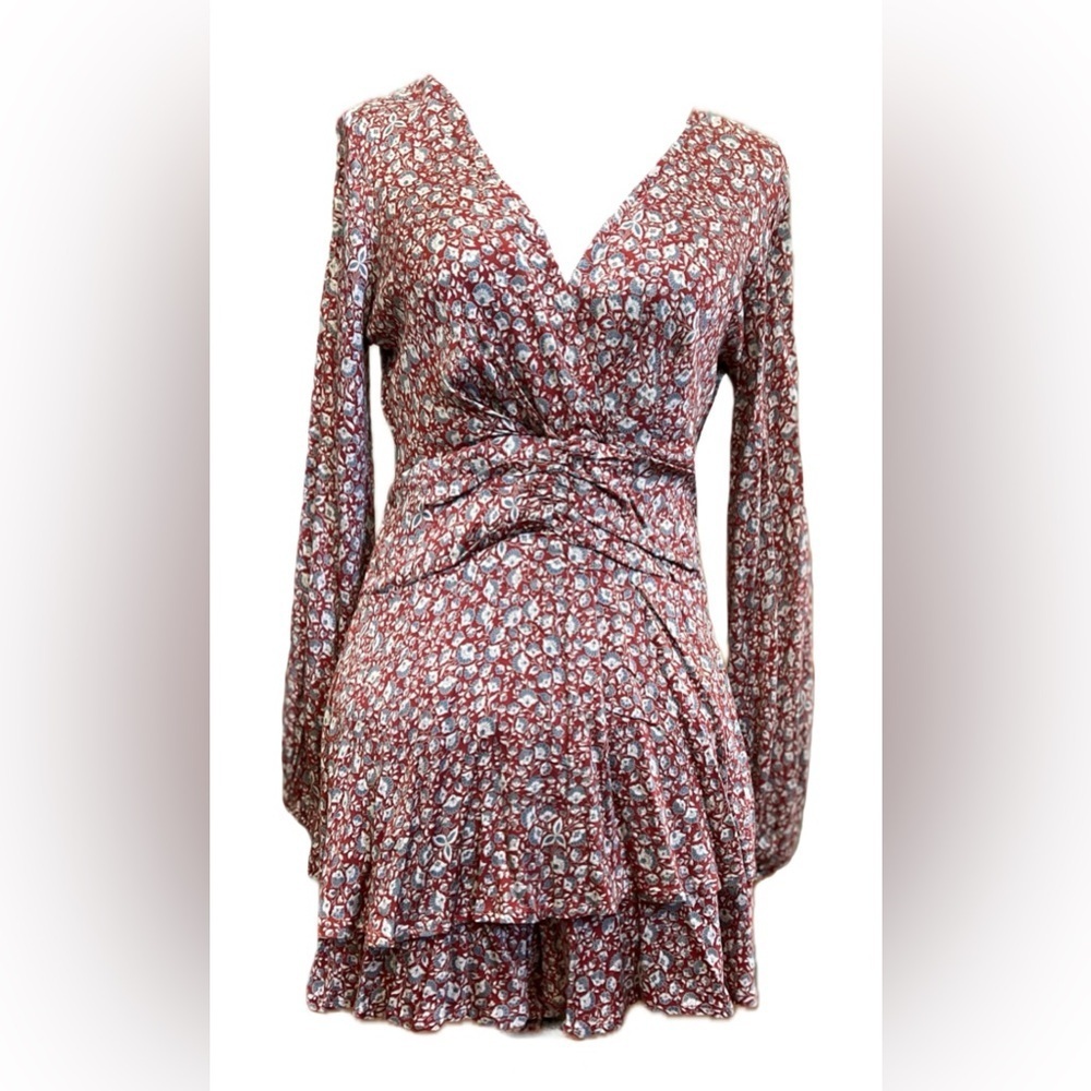 ILLA ILLA Red Floral Twist-Front Skort Romper - Size Small